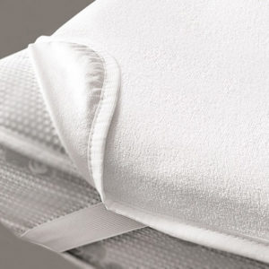 Mattress cover aquastop white.